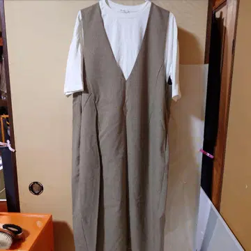 미라 오웬 T셔츠 & 오버롤 스커트 셋업