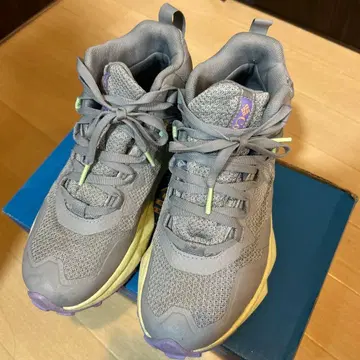 컬럼비아 트레킹 슈즈 24cm