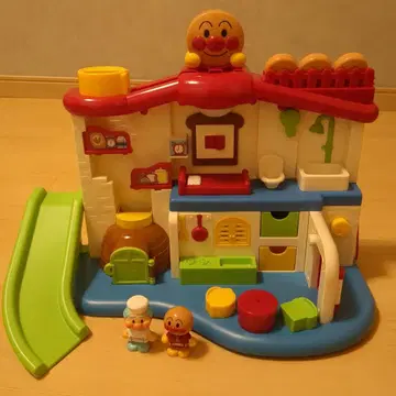 호빵맨 처음 하우스