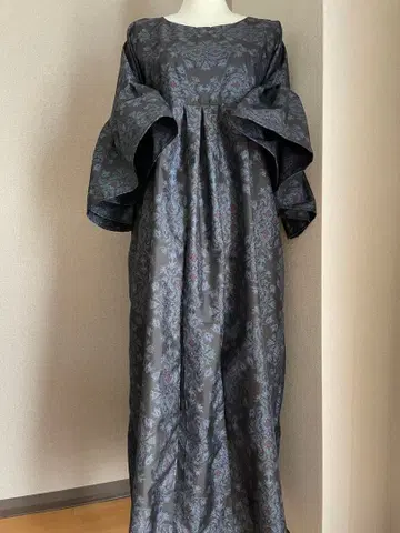 기모노 리메이크 본고장 오시마 명주 턱 프릴 소매의 넉넉한 원피스