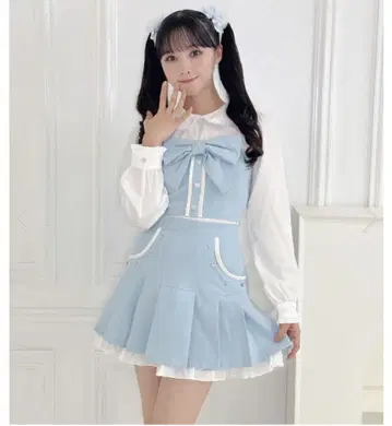 Honey Cinnamon 스카이블루 스커트 셋업 리본 포함 색스