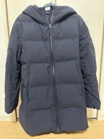 UNIQLO 심리스 다운 숏코트 M