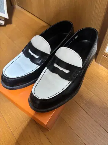 BEAMS HARUTA 콜라보 로퍼 박스 포함