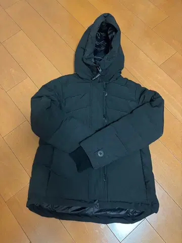 Canada Goose 블랙 다운 자켓