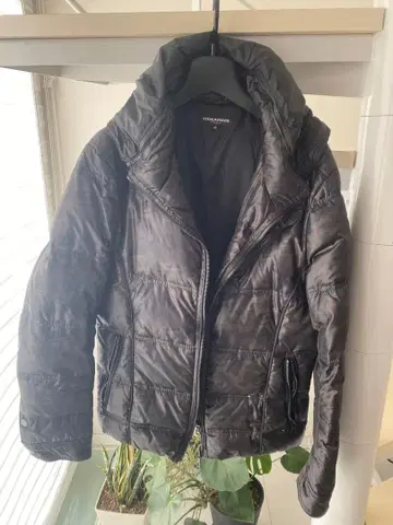 후드 부착 카모플라쥬 다운 자켓