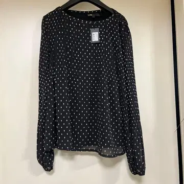maje 블랙 도트 무늬 긴팔 블라우스