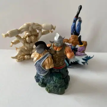 근육맨 피규어 3종 초상혁명