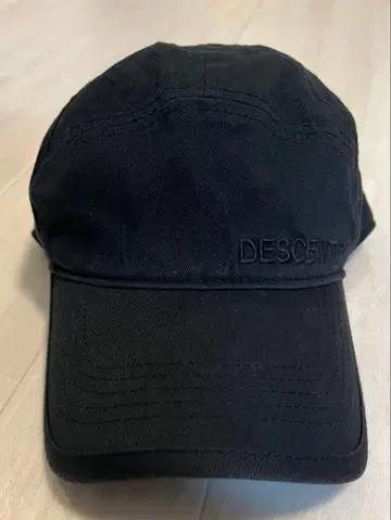 DESCENTE 블랙 캡 프리 사이즈