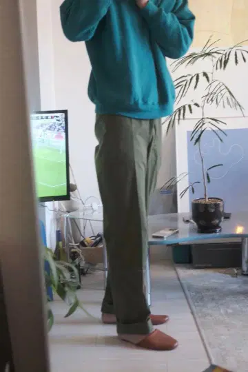 올리브 그린 워크 팬츠