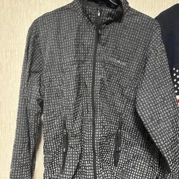 Montbell 그레이 도트 무늬 자켓 M