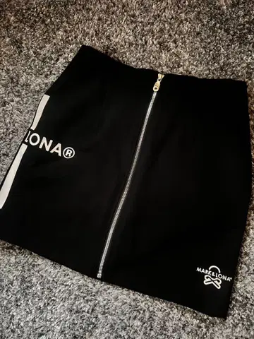 MARK & LONA 블랙 스커트 L