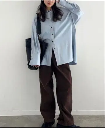 NOGLE 드레이프 오버 셔츠 블루