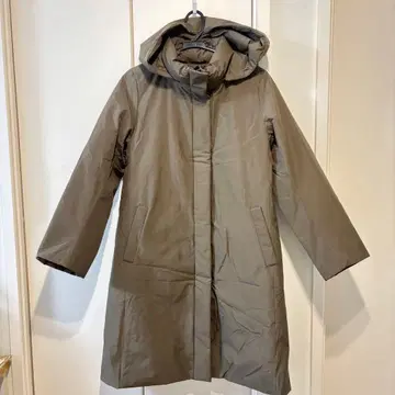 유니클로 하이브리드 다운 코트 카키 s