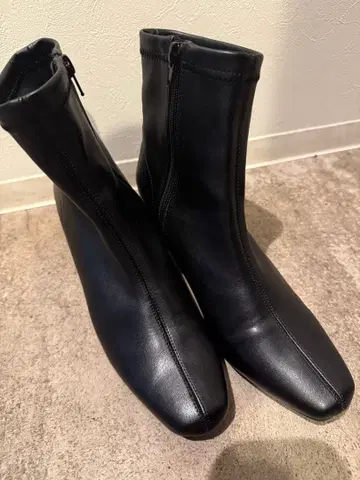 ROPE' PICNIC 블랙 부츠