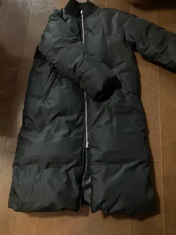 블랙 충전솜 롱 코트 스탠드 카라 더블 지퍼