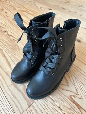 axes femme 숏부츠 통굽 부츠 블랙 미사용 새상품