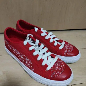 푸마 카프리 페이즐리 스니커즈