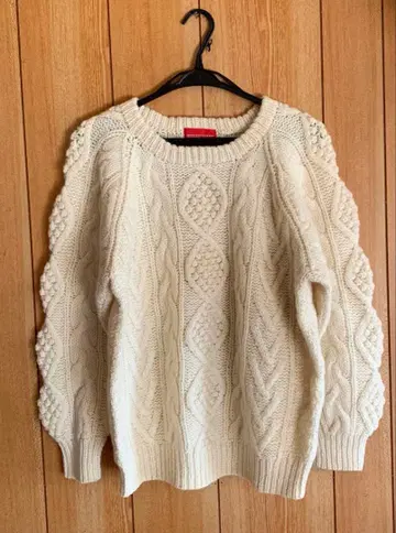 여성용 아이보리 케이블 니트 스웨터 JUST HIT