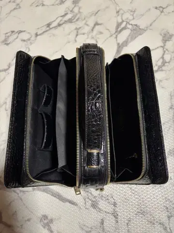 블랙 크로커다일풍 클러치백