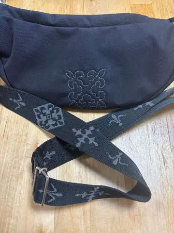 러셋 블랙 숄더백