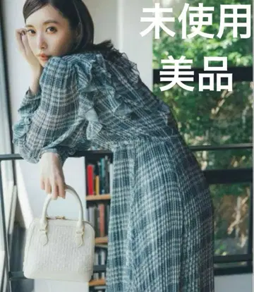 [ 미사용 새상품급 ] COCODEAL 코코딜 체크 프린트 플리츠 원피스