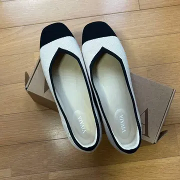 새상품 VIVAIA MARGOT 2.0 아이보리 x 블랙 플랫슈즈