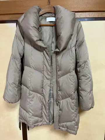 BLACK BY MOUSSY 다운 코트 베이지 사이즈 1