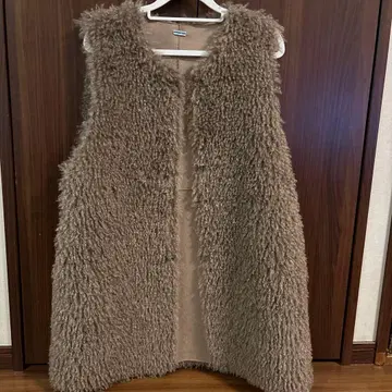 MICA&DEAL 마이카앤딜 V넥 퍼 베스트