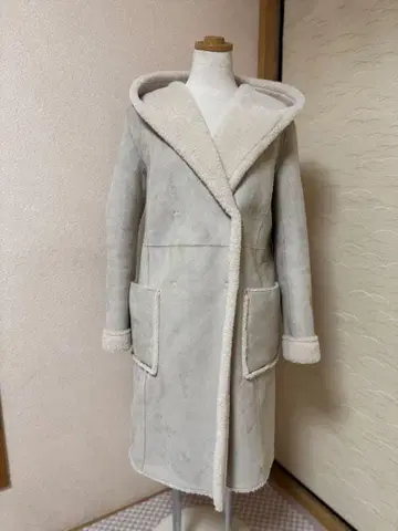 리버서블 무스탕 보아 코트