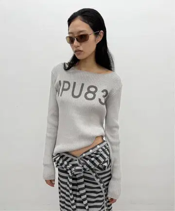 Oriens JOURNAL STANDARD IPU83 로고 니트