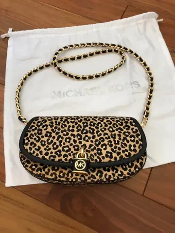 Michael Kors 레오파드 무늬 숄더백