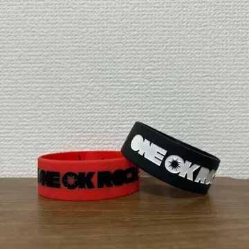 원오크록 2023 월드 투어 러버 밴드 2개 묶음 판매