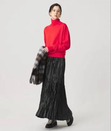 폴리에스테르 틴트 플리츠 스커트 블랙