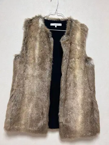 퍼 슬리브리스 베스트 베이지 계열