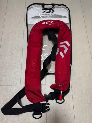 다이와 자동 팽창 구명 조끼 레드