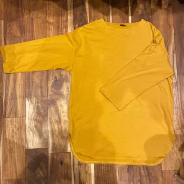 A Vontade 7부 소매 티셔츠 L 사이즈 머스타드