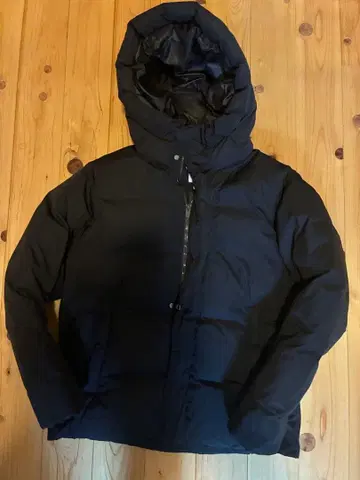 BEAUTY & YOUTH 블랙 다운 자켓 M