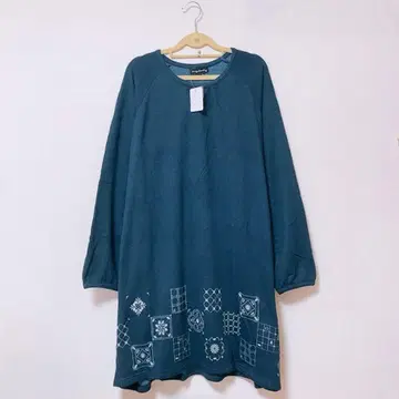 [ 미사용 새상품 ] drug store's 원피스 속기모 티셔츠 맨투맨