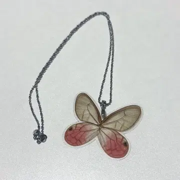 나비 날개 목걸이 베니스가시자노메