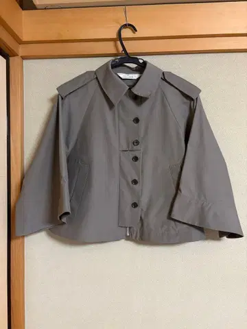 GU x rokh 숏 케이프 코트 L