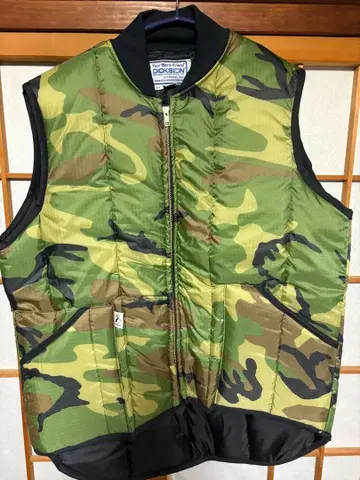 DICKSON 카모플라쥬 다운 베스트 M