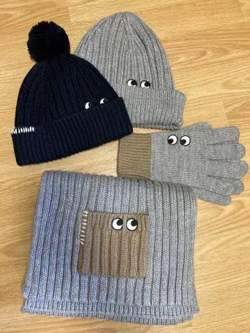 할인 가능 ANNA HINOMARCHI 니트 모자 장갑 머플러 세트