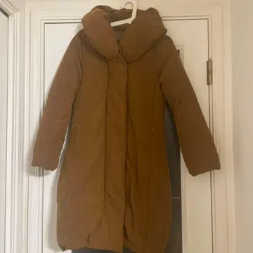 YEVS 브라운 롱 다운 S 사이즈