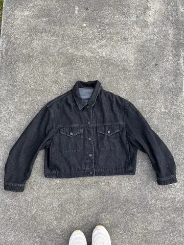다크 그레이 크롭 데님 자켓