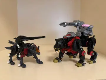 조이드 세이버 타이거 코만도 울프 2체 세트