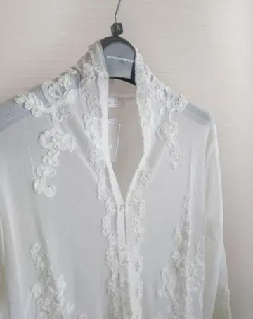 럭셔리 자수 가디건 아이보리 L 비침 시스루 리본 비즈 긴팔