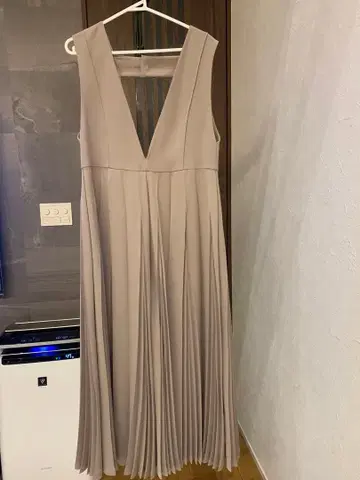 어도어 플리츠 원피스