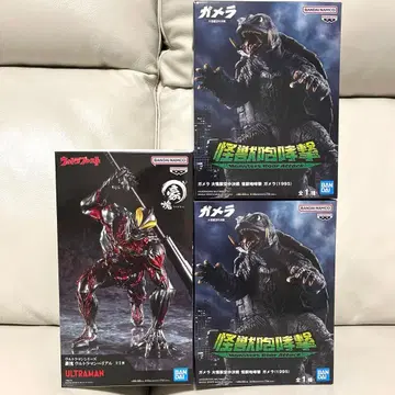 울트라맨 베리알 가메라 피규어 3체 세트