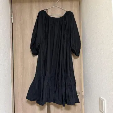 VALIGI 블랙 플레어 원피스