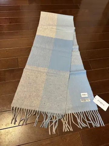 FURLA 블루 계열 그라데이션 머플러